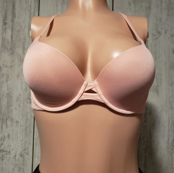 Victoria's Secret Perfect Shape push-up bra - Picture 5 of 9